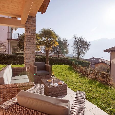 Ossuccio Grande C Home With Pool Sleeps 12 By Italian Apartments Комо Екстериор снимка