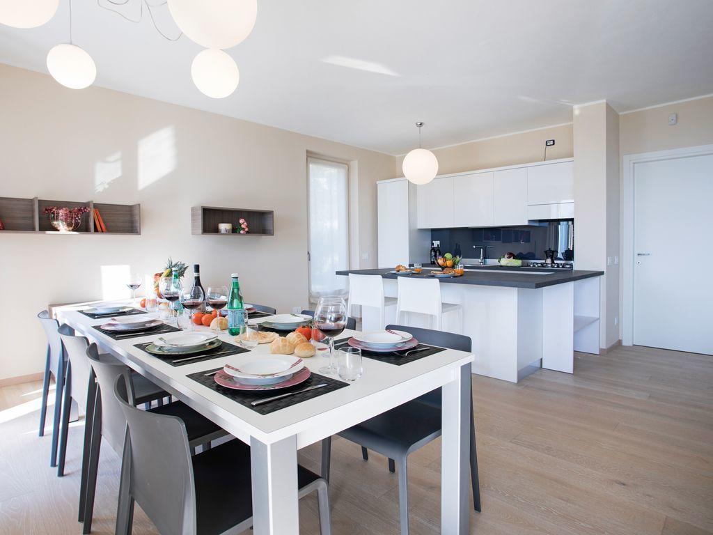 Ossuccio Grande C Home With Pool Sleeps 12 By Italian Apartments Комо Екстериор снимка