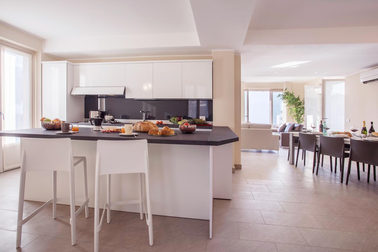 Ossuccio Grande C Home With Pool Sleeps 12 By Italian Apartments Комо Екстериор снимка