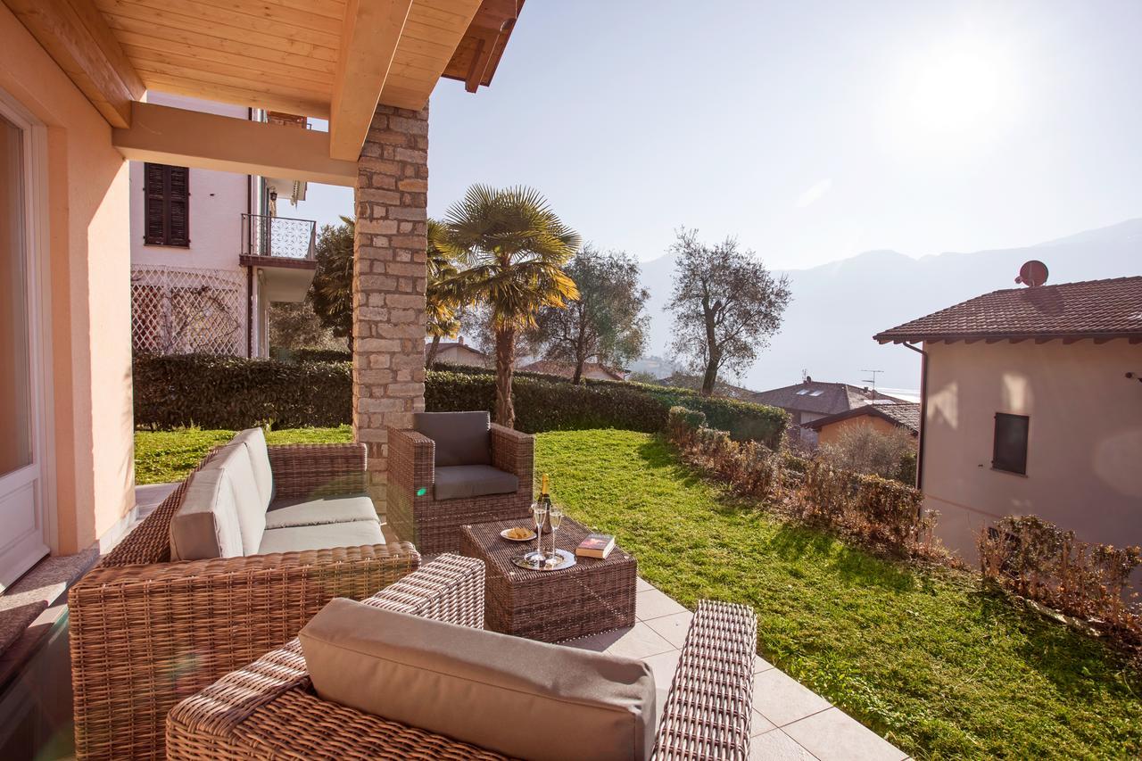 Ossuccio Grande C Home With Pool Sleeps 12 By Italian Apartments Комо Екстериор снимка
