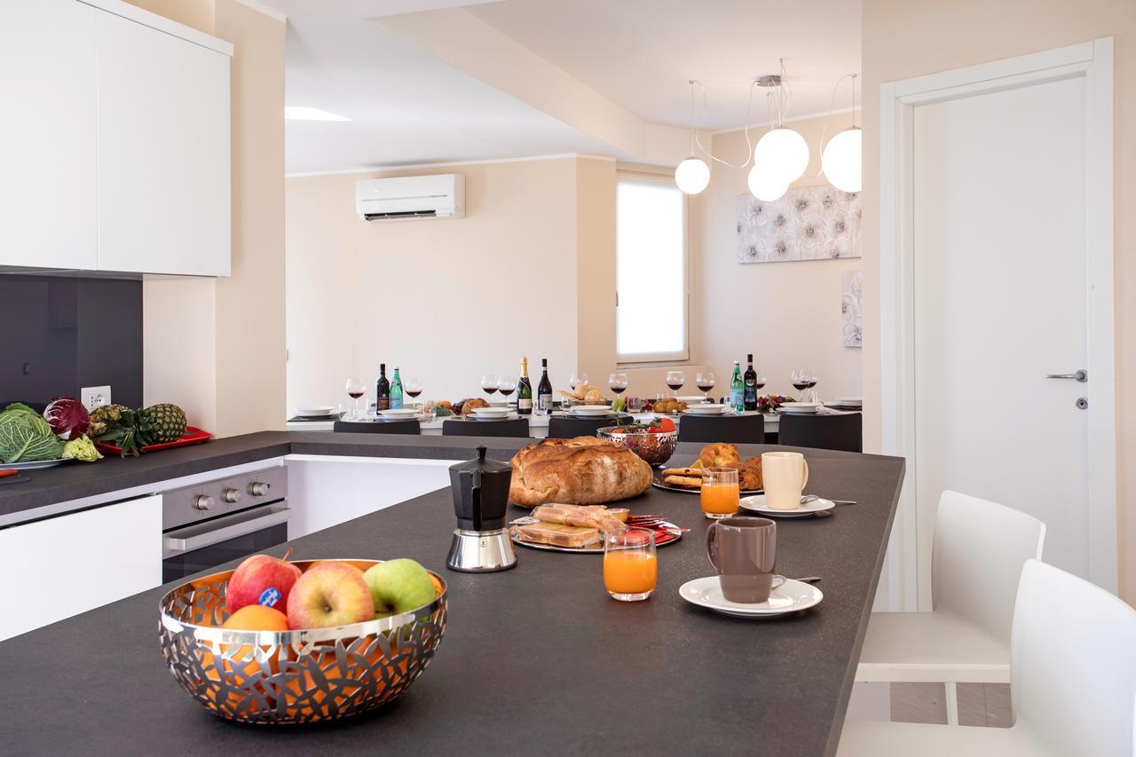 Ossuccio Grande C Home With Pool Sleeps 12 By Italian Apartments Комо Екстериор снимка